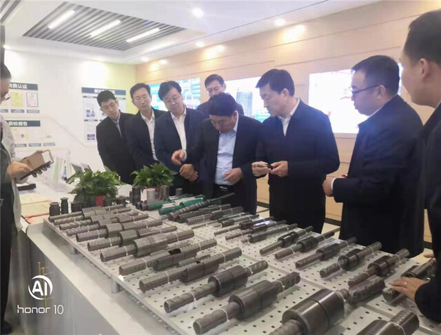 青島市委常委、膠州市委書記劉建軍調(diào)研重點建筑企業(yè)(圖4) 青島市委常委、膠州市委書記劉建軍調(diào)研重點建筑企業(yè)(圖4)